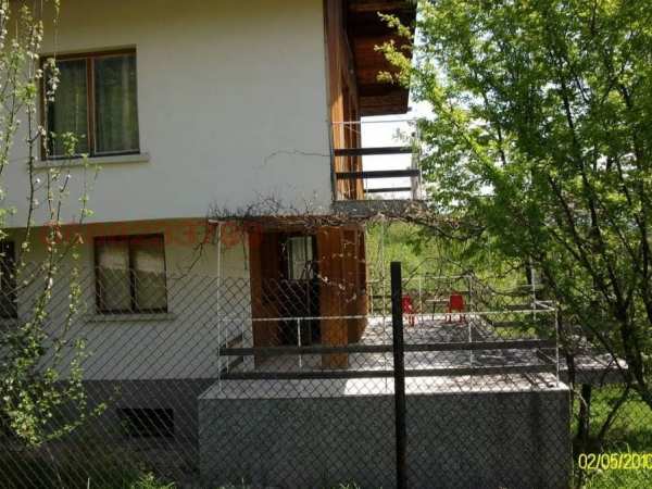 Продава къща, гр. етрополе, област софия област