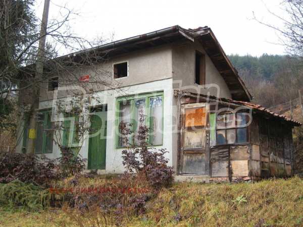 Продава парцел, с. реброво, област софия област