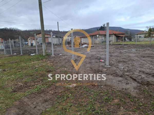 Продава парцел, с. батово, област добрич