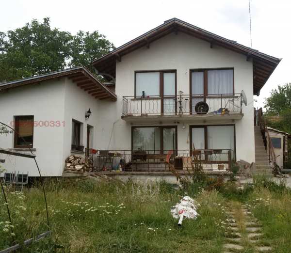 Продава къща, гр. брезник, област перник