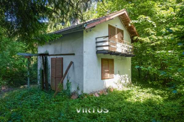 Продава вила, с. луково, област софия област