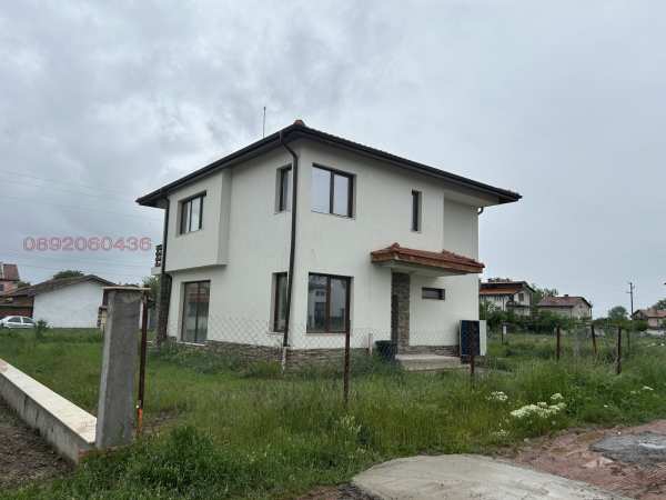 Продава къща, с. лесново, област софия област