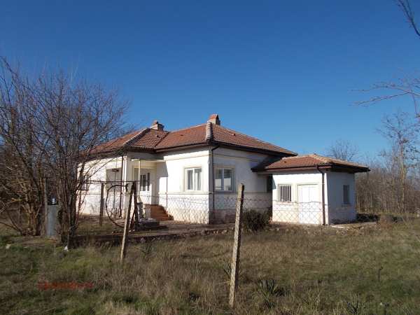 Продава къща, с. дъбрава, област добрич