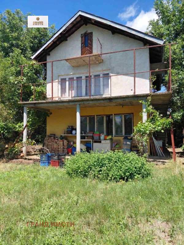 Продава къща, с. червена вода, област русе