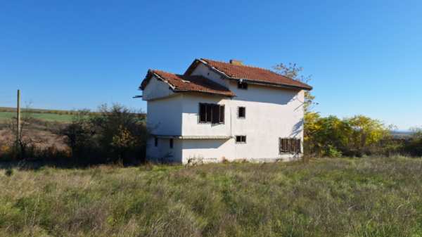 Продава къща, гр. долни чифлик, област варна