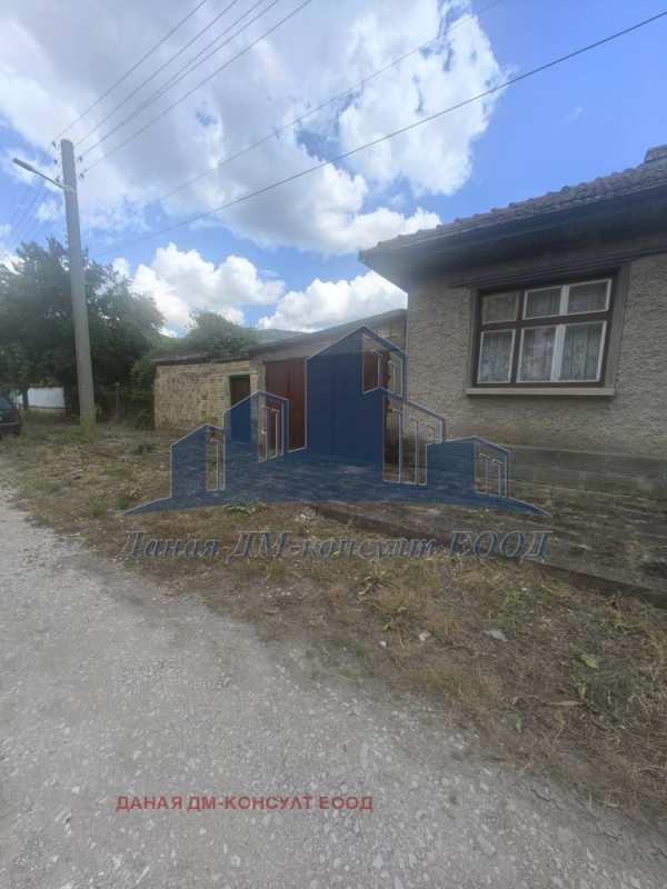 Продава къща, с. мадара, област шумен