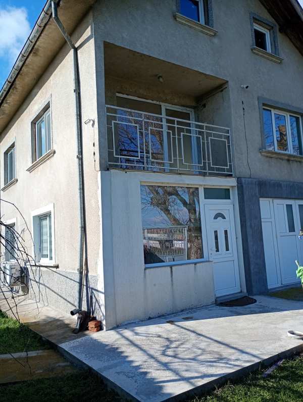 Продава къща, с. червена вода, област русе