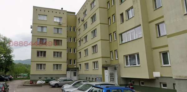 Продава 3-стаен, гр. етрополе, област софия област