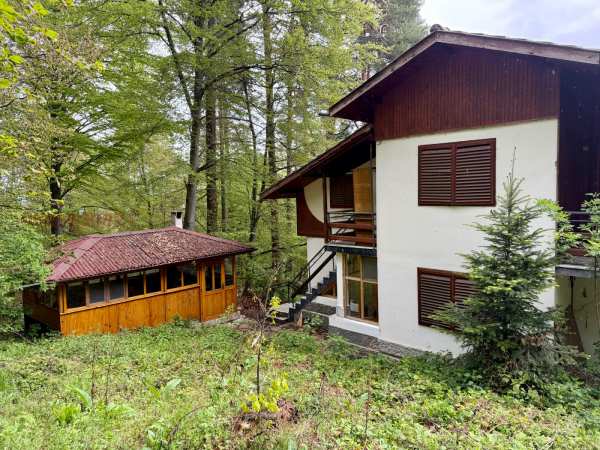 Продава вила, гр. пещера, област пазарджик