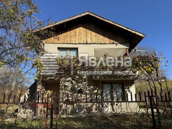 Продава къща, с. голема раковица, област софия област