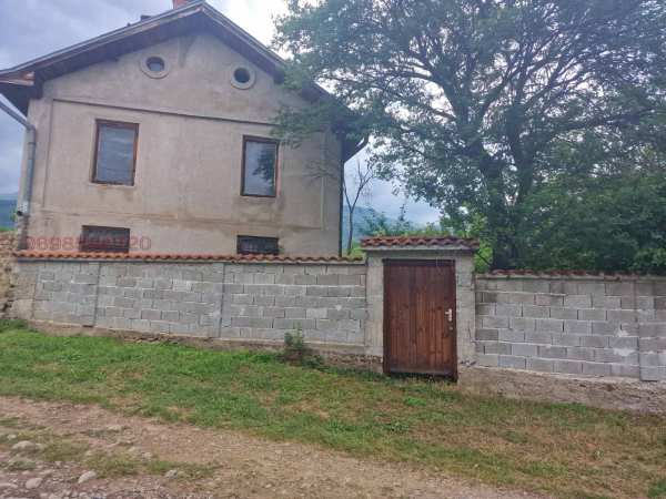 Продава къща, с. тъжа, област стара загора