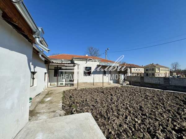 Продава къща, гр. плиска, област шумен