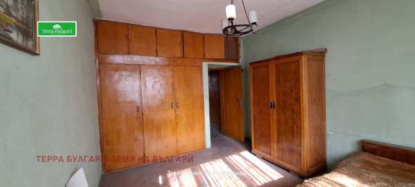 Продава 4-стаен, гр. перник, рено
