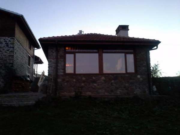 Продава  хотел с. Арда, област Смолян
      345 кв.м