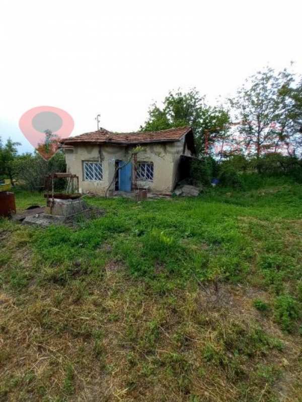 Продава  къща с. Илия Блъсково, област Шумен
      60 кв.м