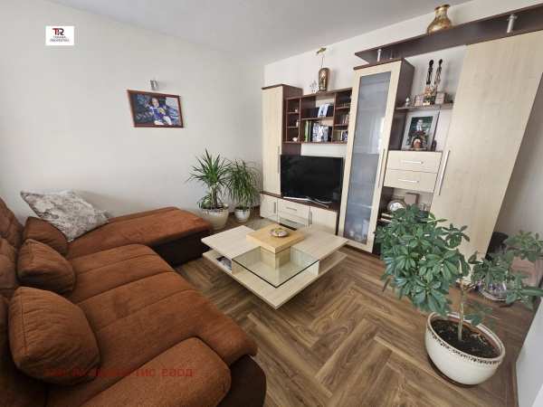 Продава 3-стаен, гр. радомир, област перник