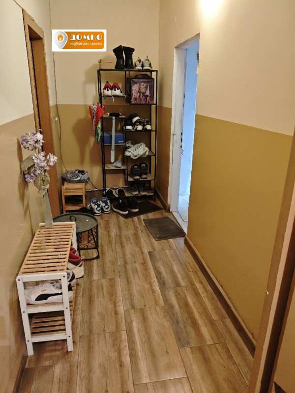 Продава  1-стаен град Пазарджик, Център
      44 кв.м