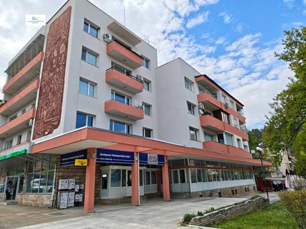 Дава под наем 3-стаен, гр. берковица, област монтана