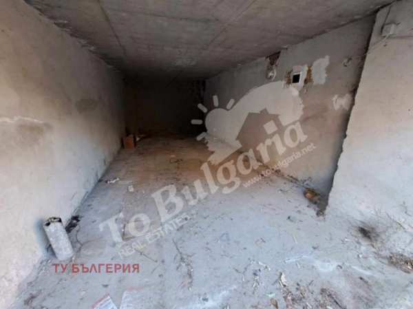 Дава под наем гараж, паркомясто, гр. велико търново, център