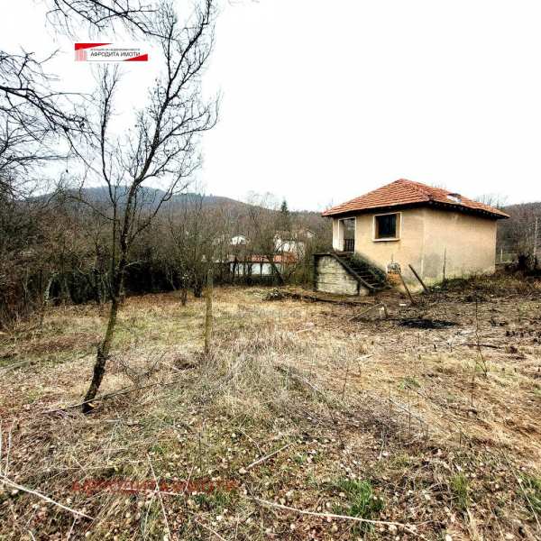 Продава къща, с. остра могила, област стара загора