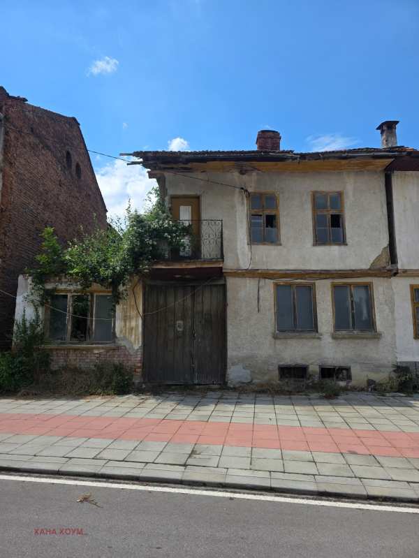 Продава къща, с. орешак, област ловеч