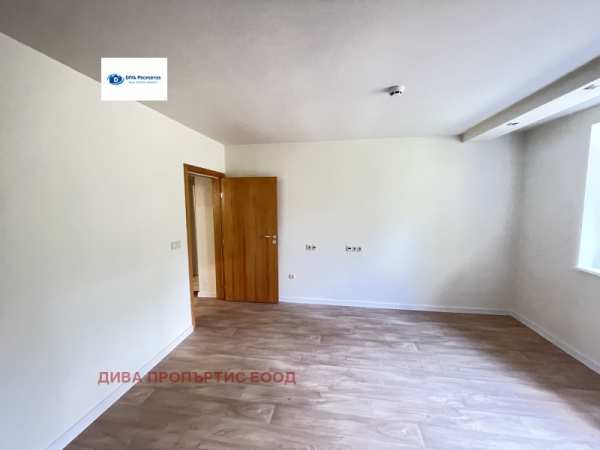 Продава  1-стаен к.к. Боровец, област София
      59 кв.м