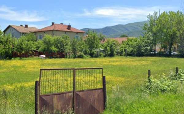 Продава парцел, с. трудовец, област софия област