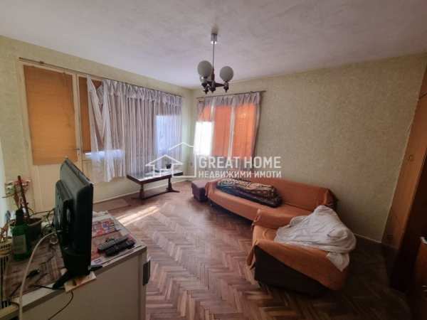 Продава 4-стаен, гр. търговище, център