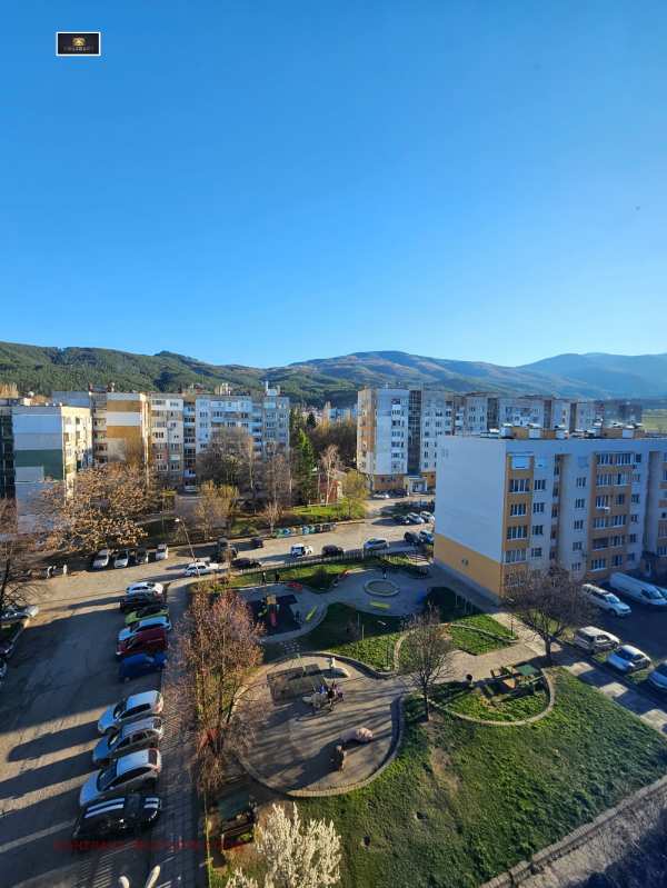 Продава 2-стаен, гр. кюстендил, запад