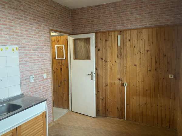 Продава  1-стаен гр. Карлово, област Пловдив
      42 кв.м