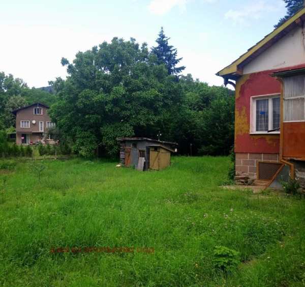Продава къща, с. владо тричков, област софия област