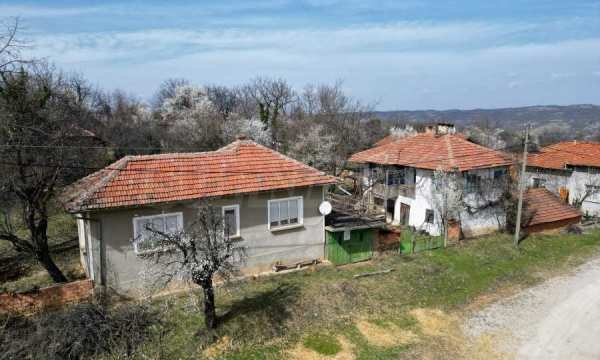 Продава къща, гр. троян, област ловеч