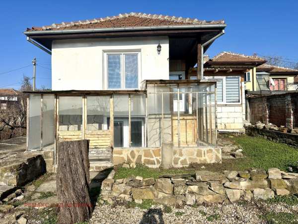 Продава къща, с. добри дял, област велико търново