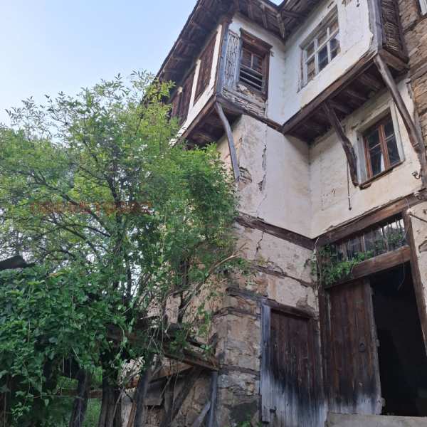 Продава къща, с. полковник серафимово, област смолян