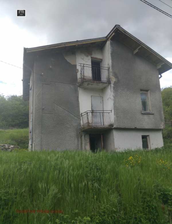 Продава къща, гр. дупница, област кюстендил