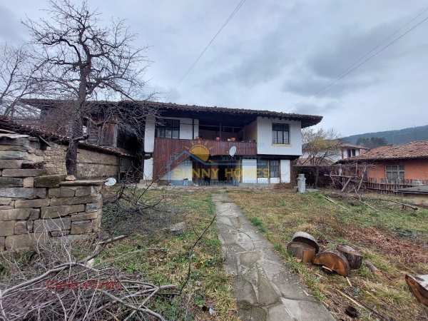 Продава къща, гр. елена, област велико търново