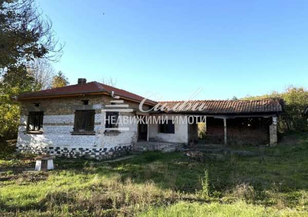 Продава къща, с. веселиново, област шумен