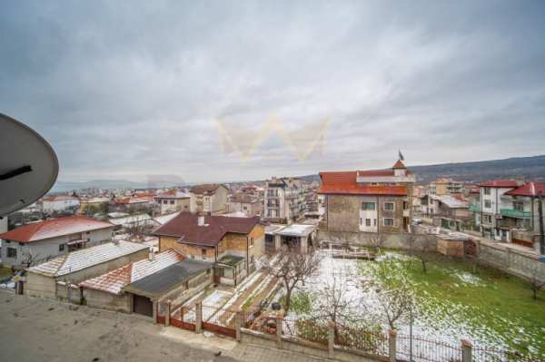 Продава 4-стаен, гр. аксаково, област варна
