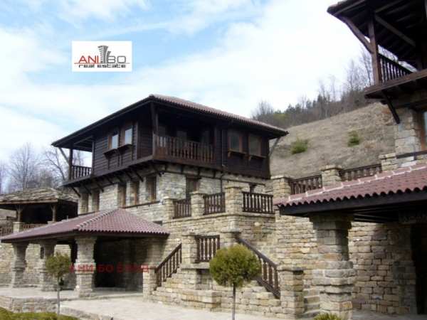 Продава  къща с. Голям извор, област Ловеч
      850 кв.м