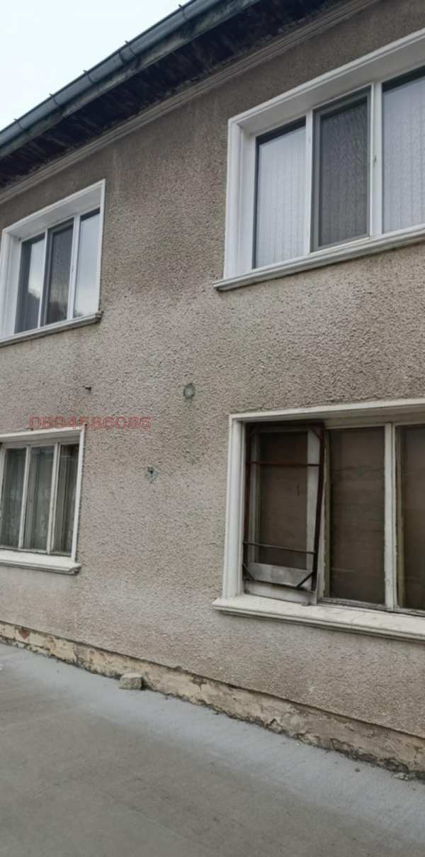 Продава етаж от къща, гр. брацигово, област пазарджик