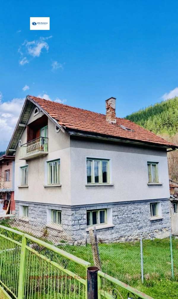 Продава къща, с. маджаре, област софия област