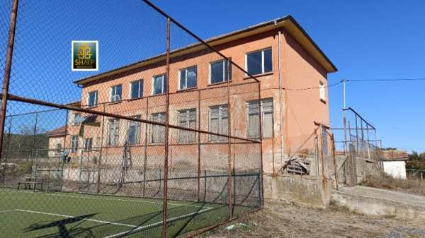 Продава пром. помещение, с. кирково, област кърджали
