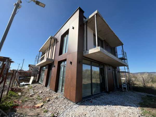 Продава къща, гр. костинброд, област софия област