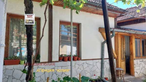 Продава  къща с. Устина, област Пловдив
      92 кв.м
