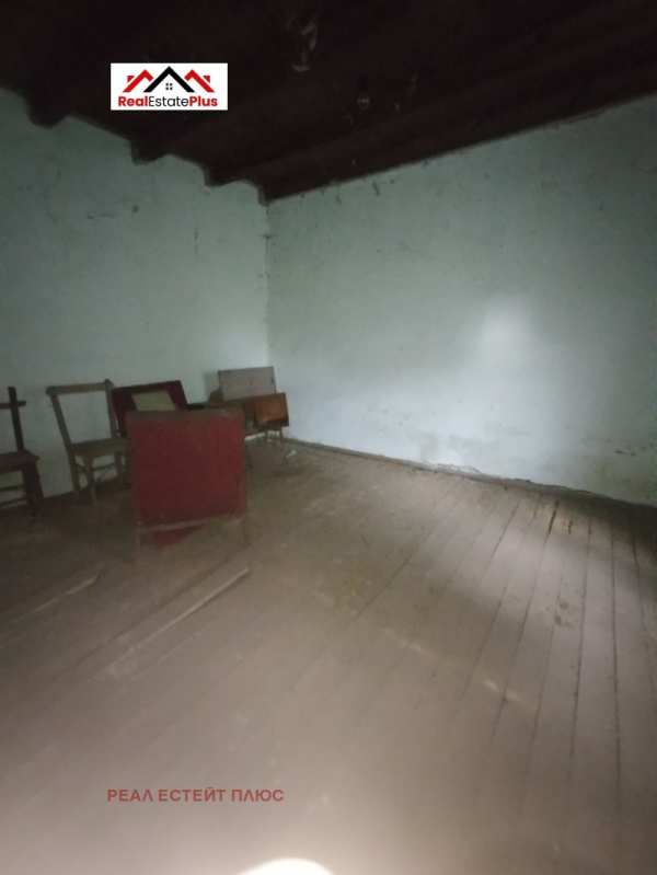 Продава  къща с. Гривица, област Плевен
      65 кв.м