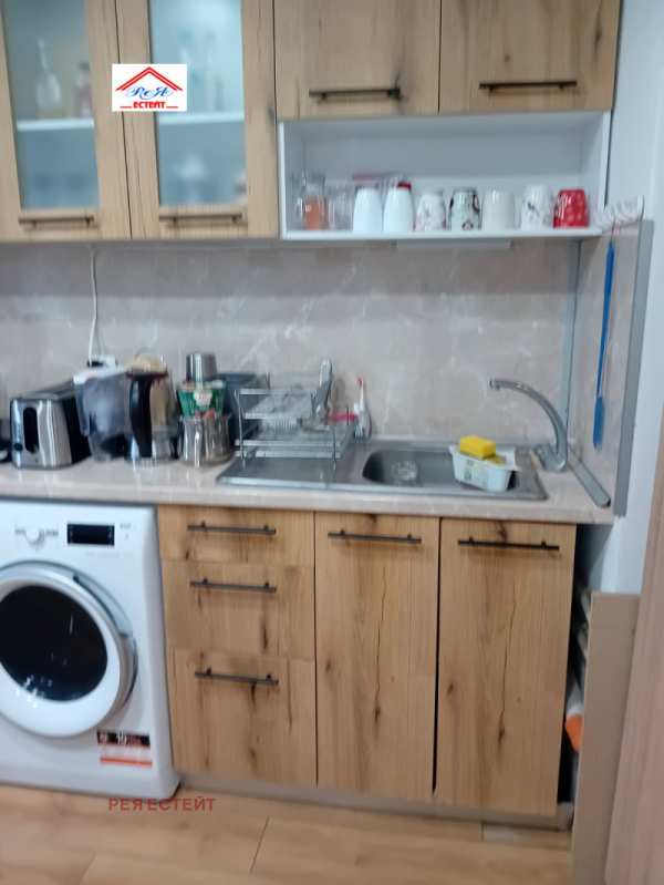 Продава  2-стаен с. Подем, област Плевен
      78 кв.м