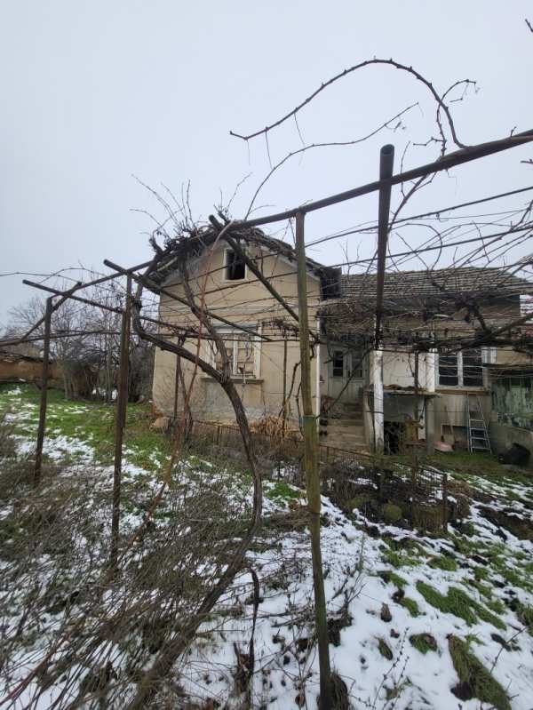Продава къща, с. крушовица, област плевен