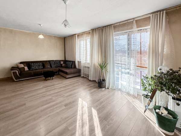Продава къща, с. царичино, област добрич