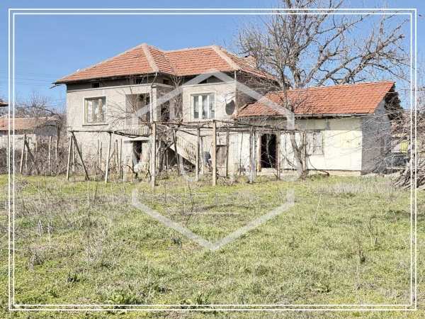 Продава къща, с. караисен, област велико търново