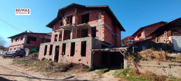 Продава къща, с. баня, област благоевград